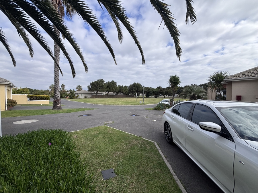 To Let 3 Bedroom Property for Rent in Sunningdale Western Cape